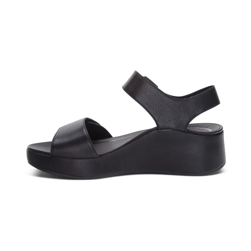 Ariel Adjustable Quarter Strap Wedge