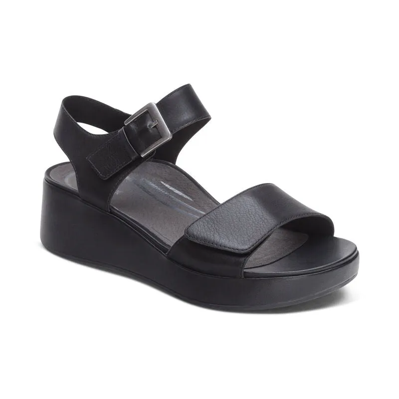 Ariel Adjustable Quarter Strap Wedge