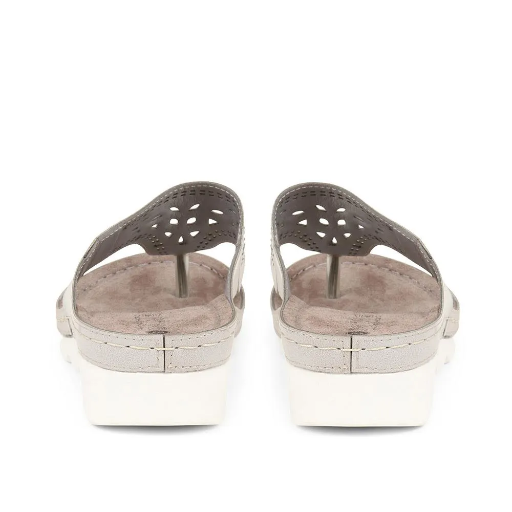 Embellished Toe Post Sandals - SERAY37009 / 323 498