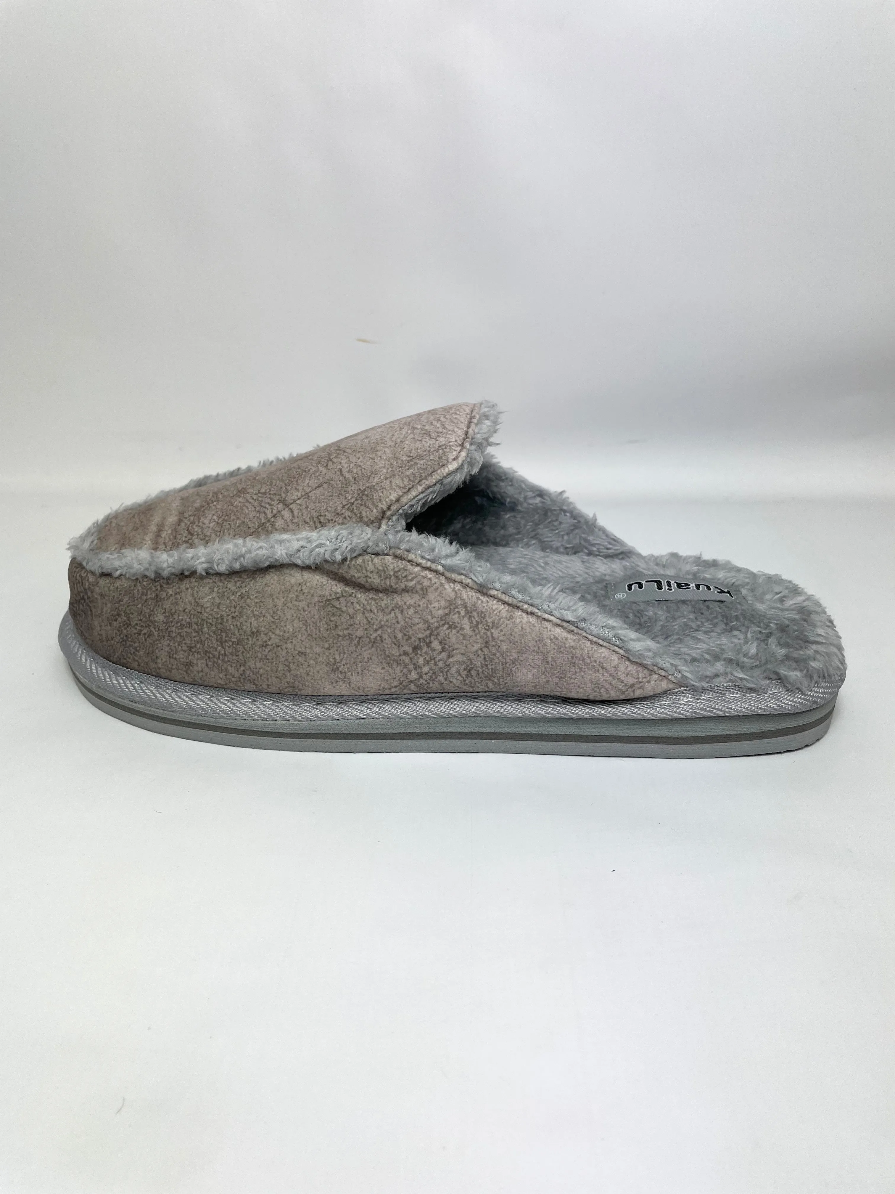 KuaiLu Faux Fur Women's Fuzzy Slippers in Grey