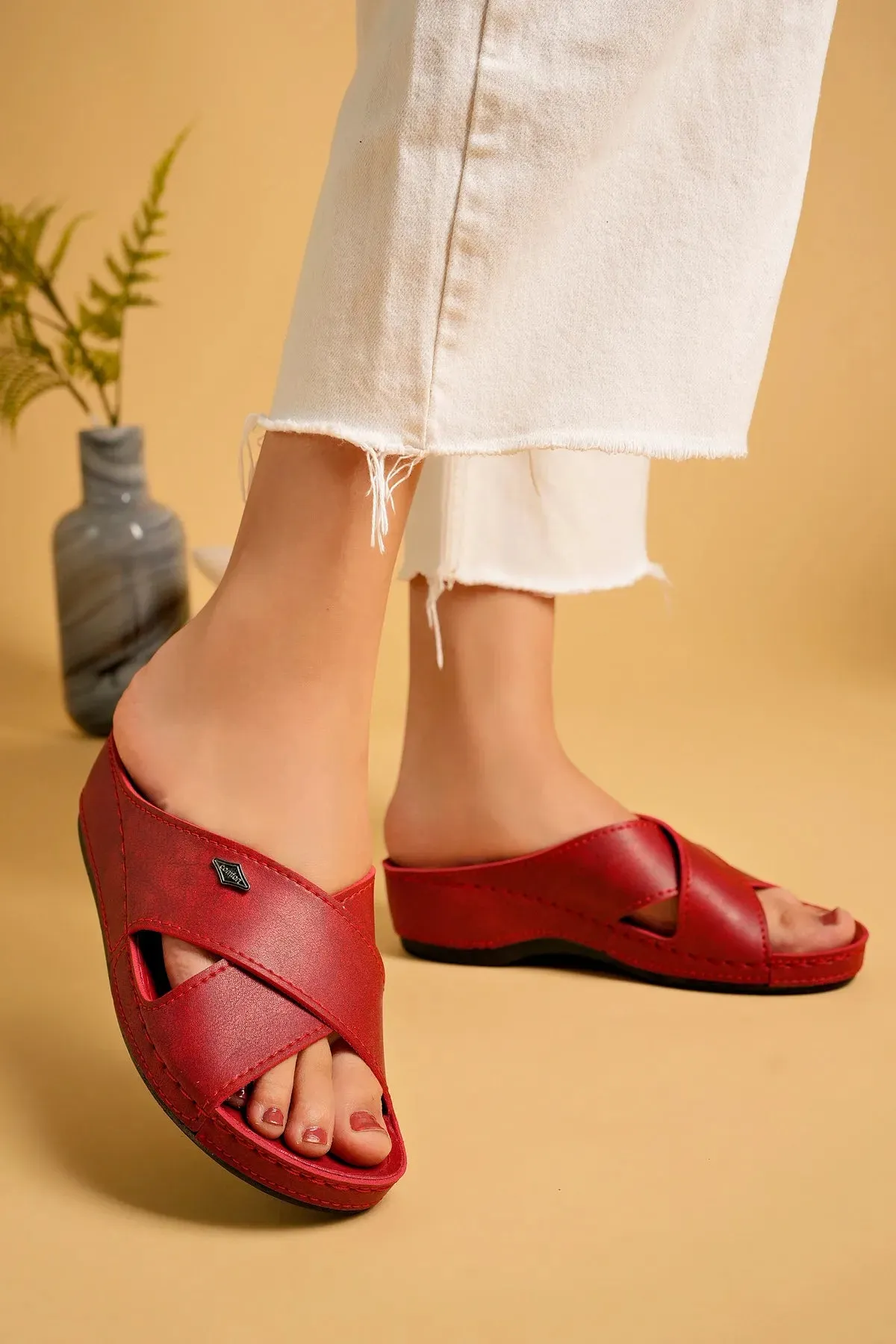 Orthopedic Wedge Heel Women's Daily Slippers