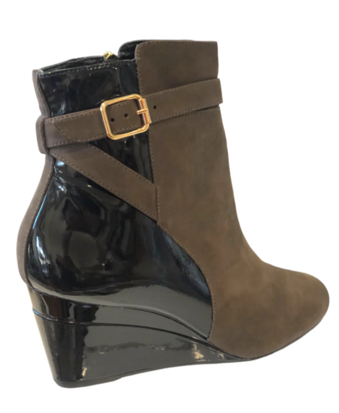 P & G 3154076 Black Patent Leather Ankle Boots